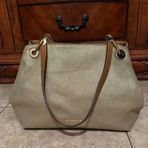 Michael Kors Raven Large Raven Gold Leather Shoulder Bag